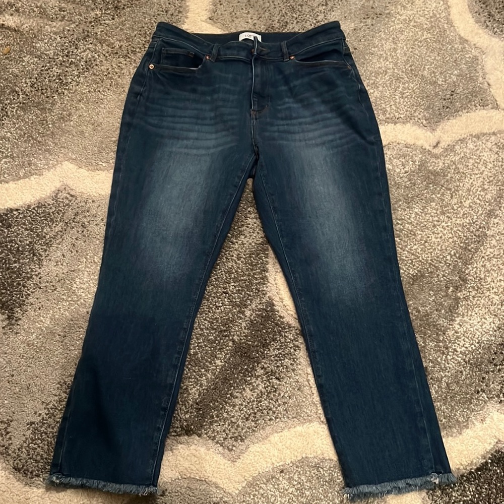 Loft Curvy Skinny Crop jeans size 8